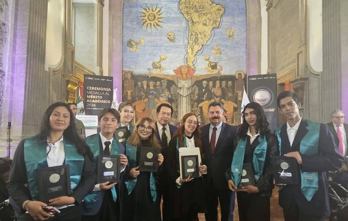 Gana Coahuila 7 medallas por Excelencia Académica
