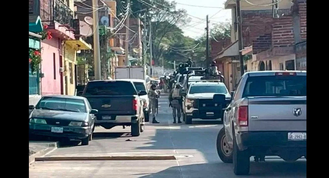 Ejecutan a tres personas y queman casa en Pénjamo