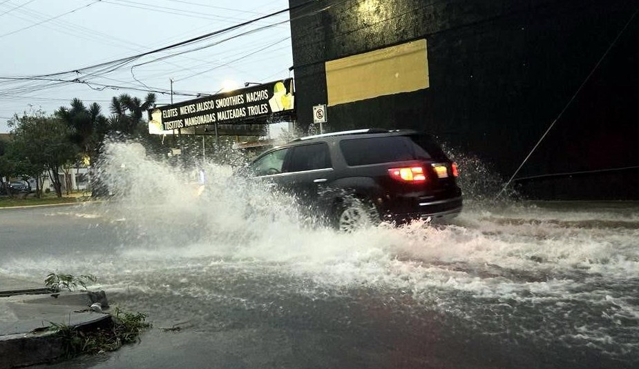 Afectan por lluvias  carreteras regionales