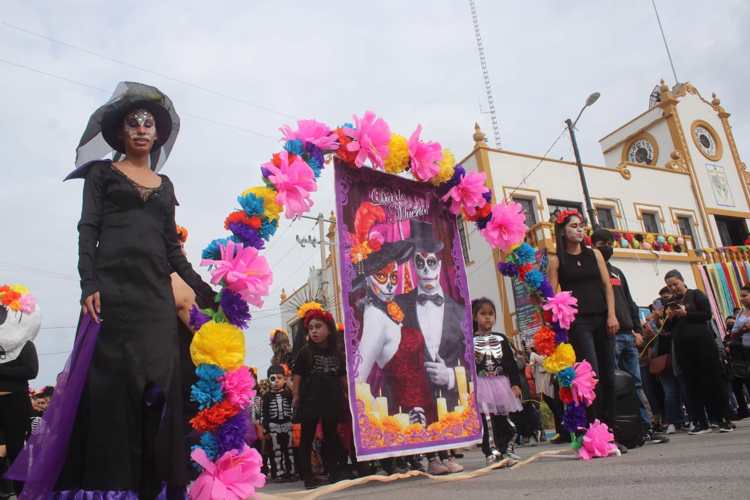 Adelantan festival del Día de Muertos