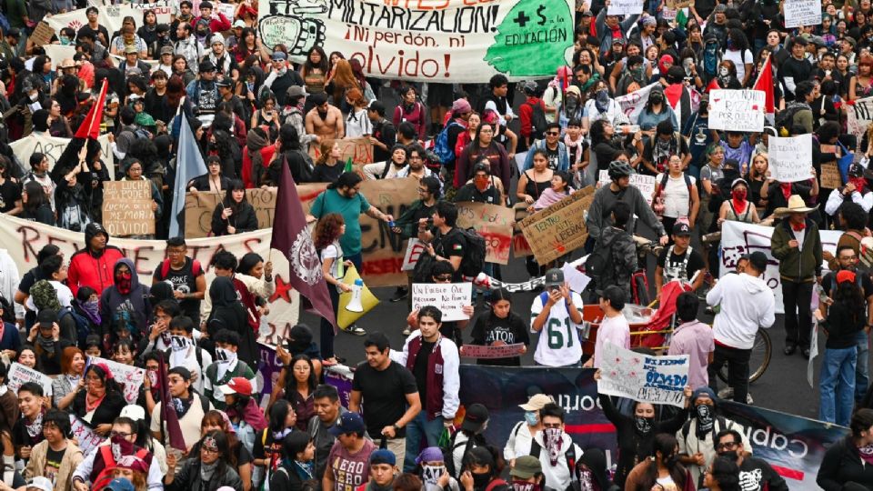 Marchan por matanza de Tlatelolco en CDMX