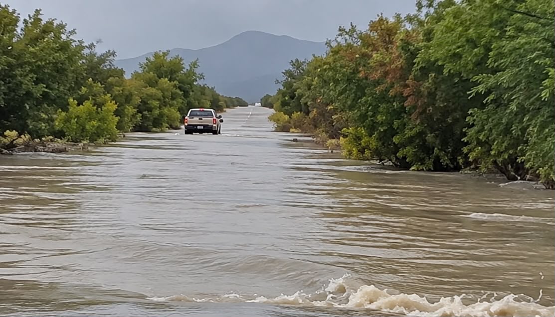 Crece Vado San Carlos por lluvias en Múzquiz