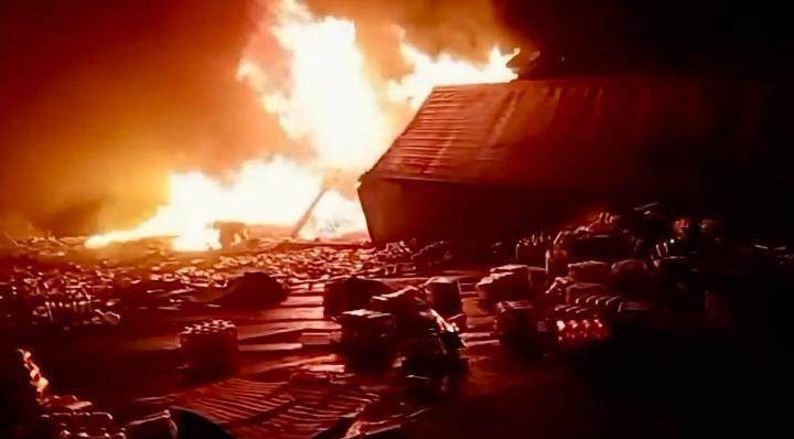 Muere trailero calcinado en la Saltillo-Zacatecas