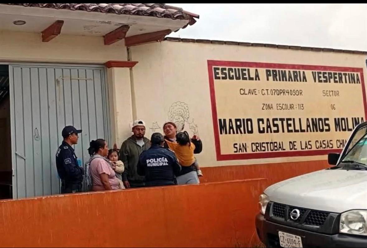 Navajea alumno de primaria a su compañero en Chiapas