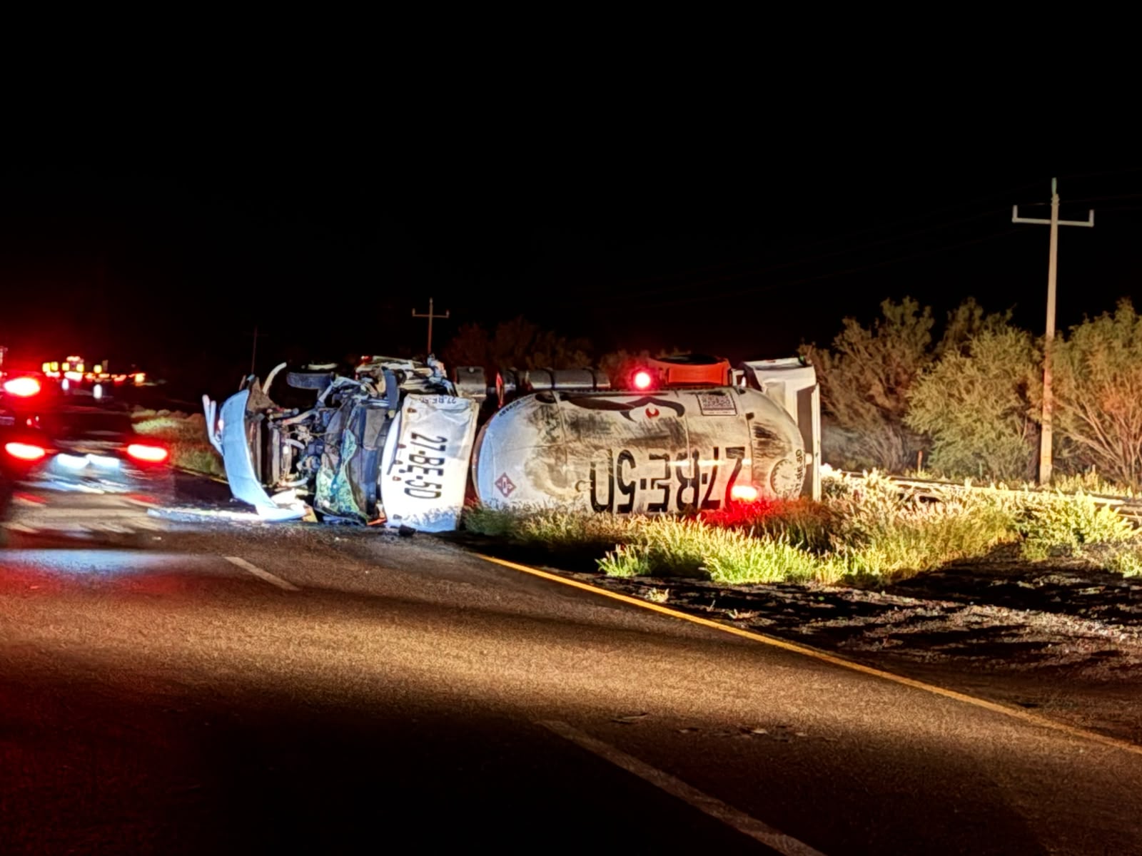 Cierran la Carretera 57 por fuga de combustible 