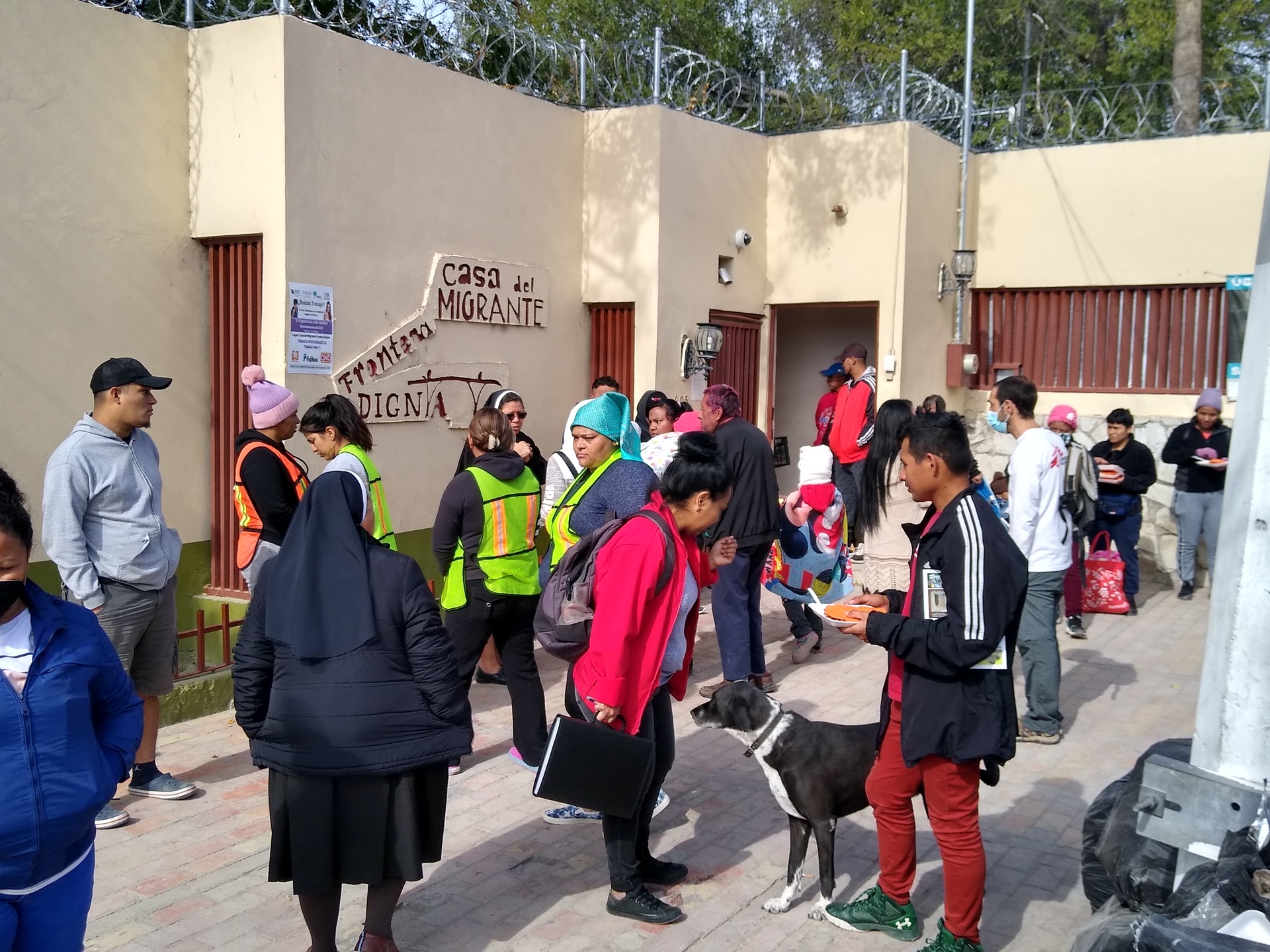 Sobrepasa Frontera Digna su capacidad de atención