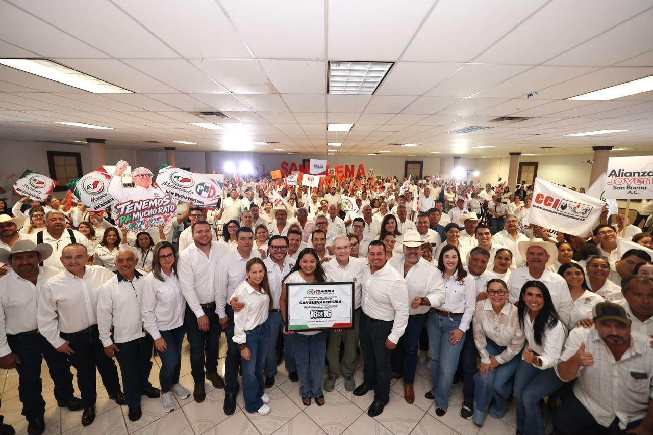 Pone de ejemplo Robles a dos Alcaldes del PRI