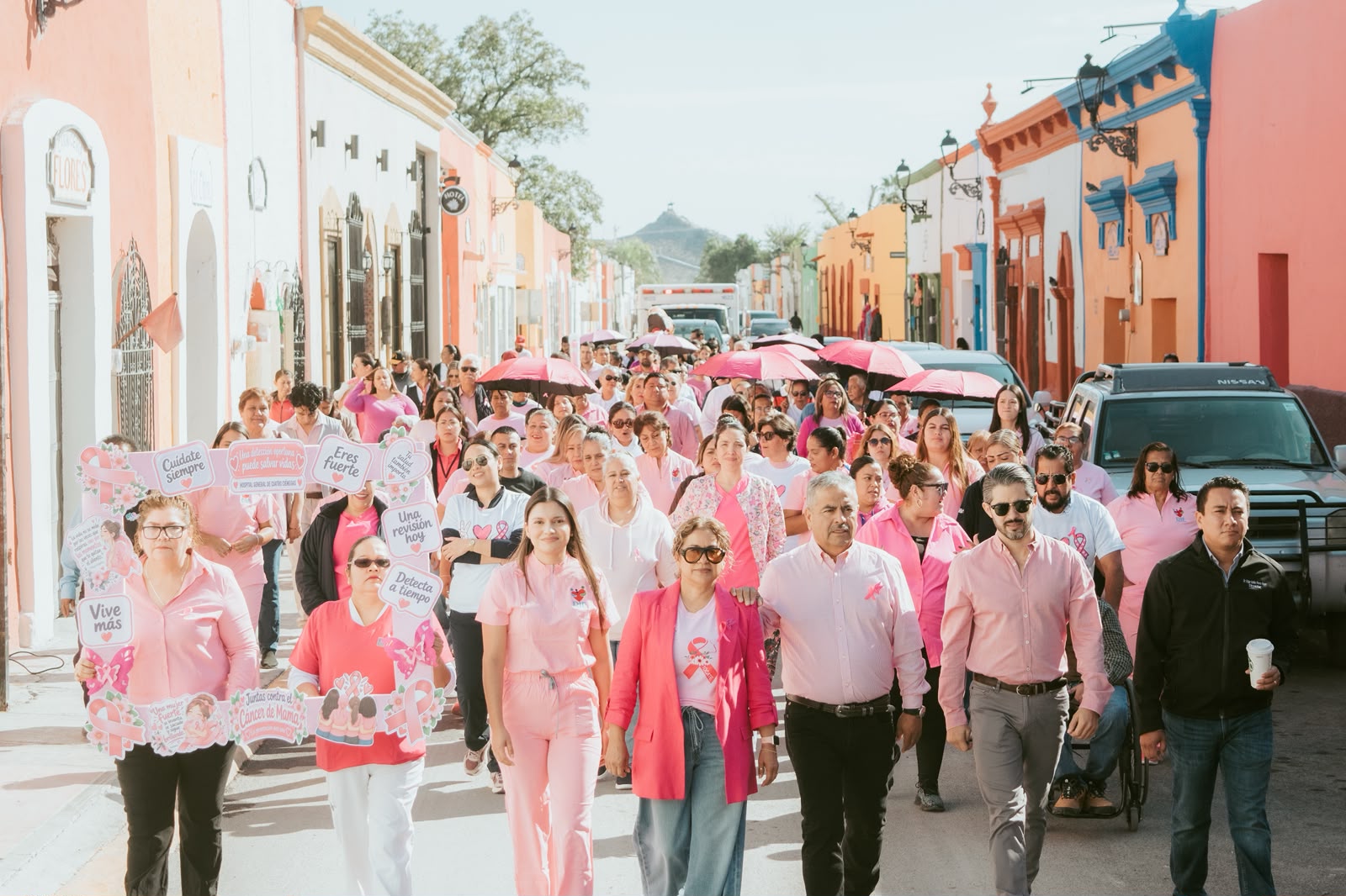 PROMUEVE CUATRO CIÉNEGAS LA PREVENCIÓN DEL CÁNCER DE MAMA CON MARCHA Y JORNADA DE MASTOGRAFÍAS