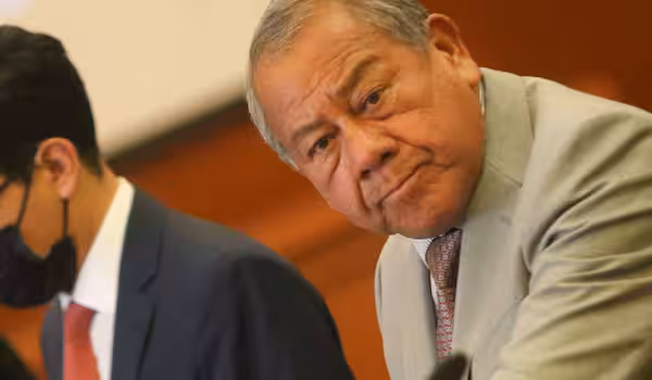 Pone en la mira EU a cercano de AMLO