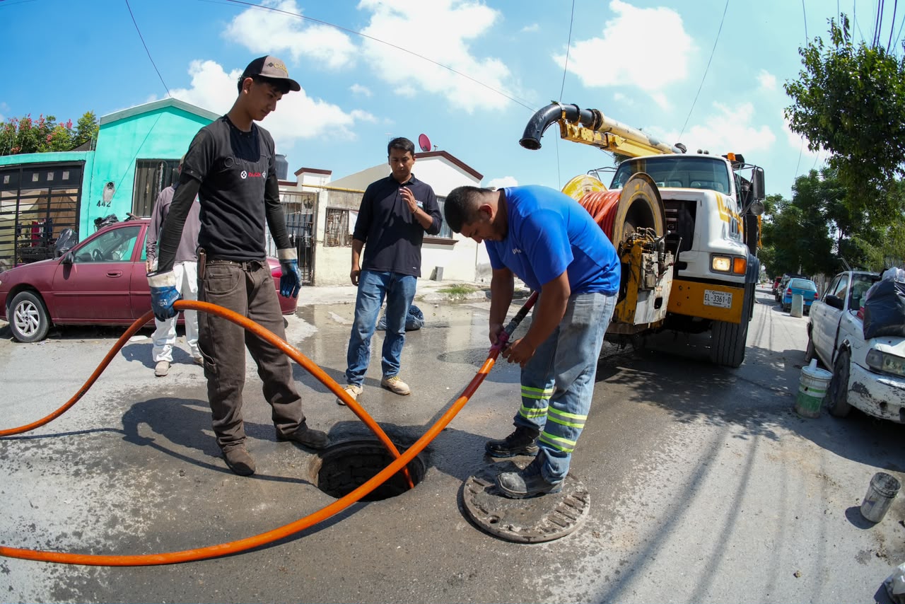 Refuerzan en Ramos atención a drenajes y tomas domiciliarias