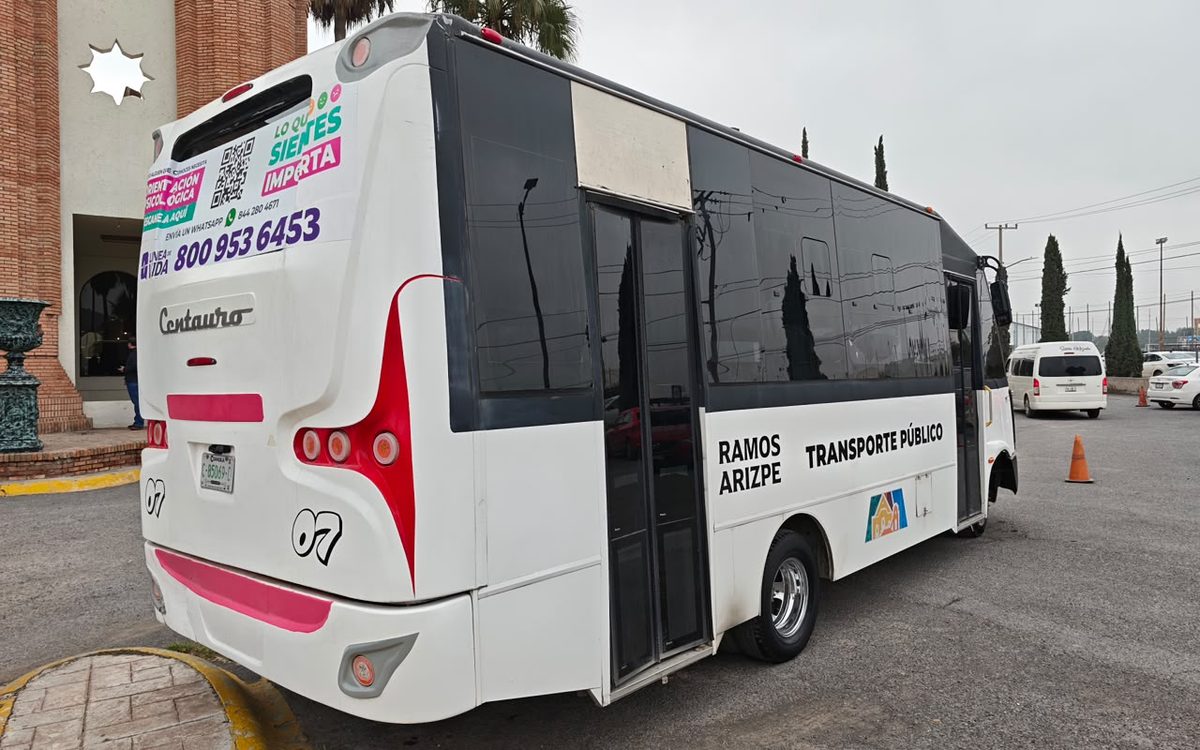 Acerca Tomás apoyo emocional a usuarios del transporte público