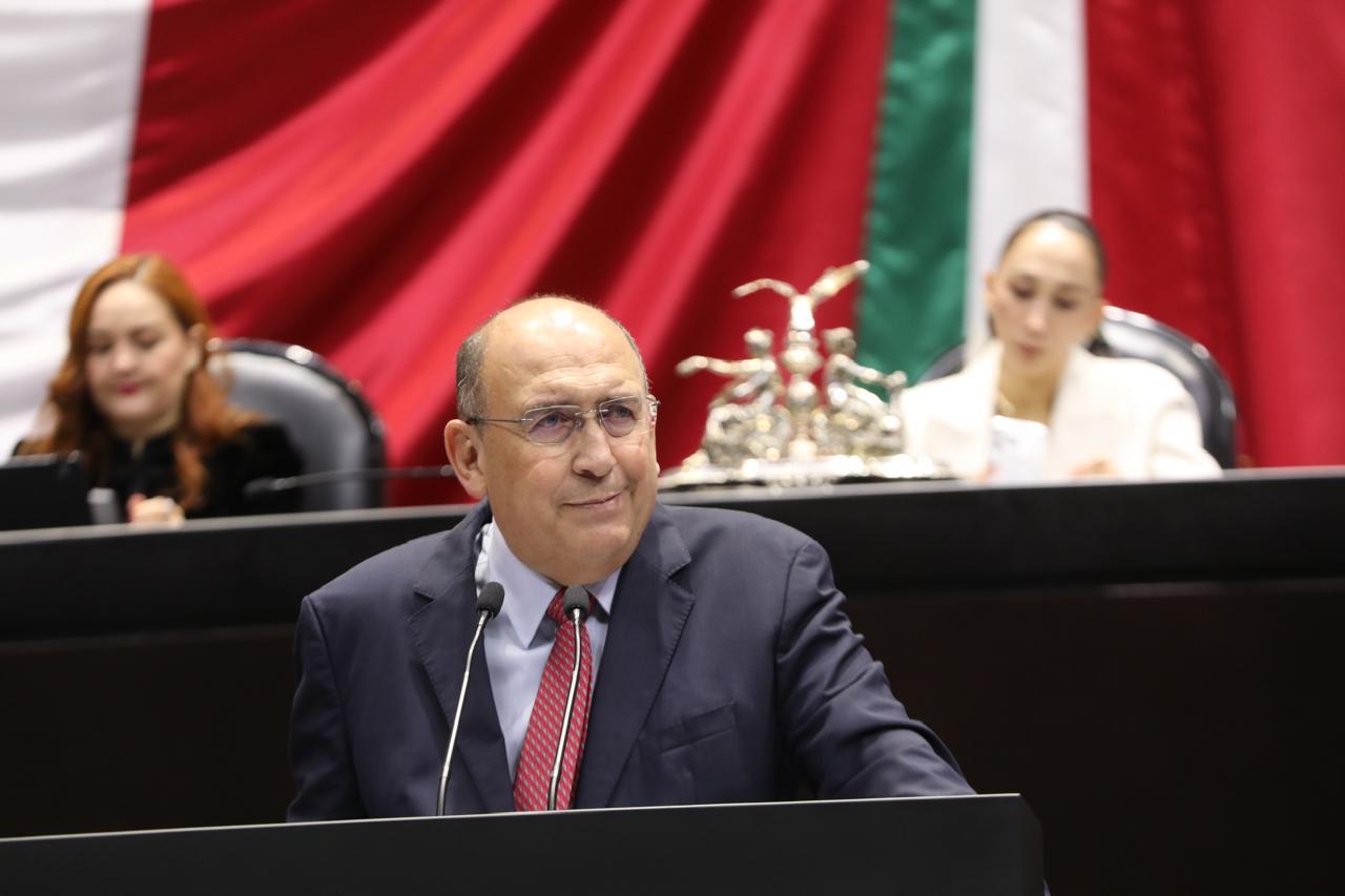 Revela RMV “gazapo” en dictamen de ley