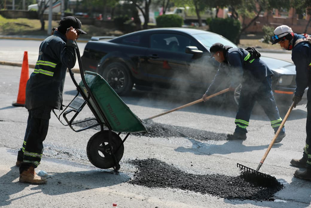 Aceleran rehabilitación de vialidades de Saltillo