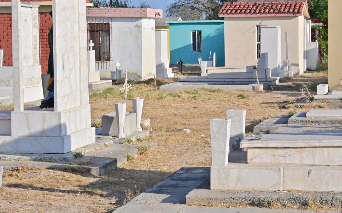Refuerza san buena seguridad en panteón