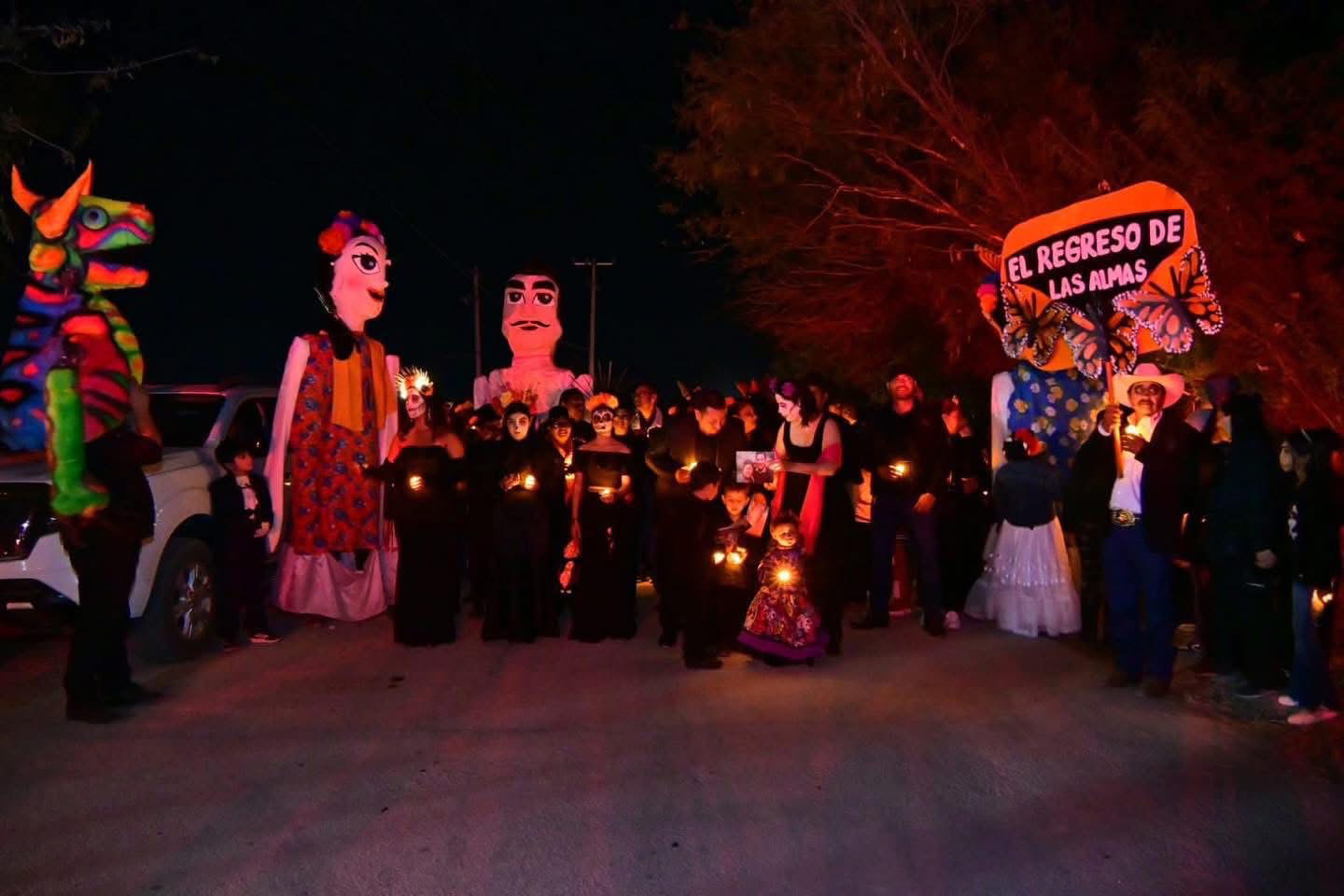 Invitan a familias a alumbrada 2026