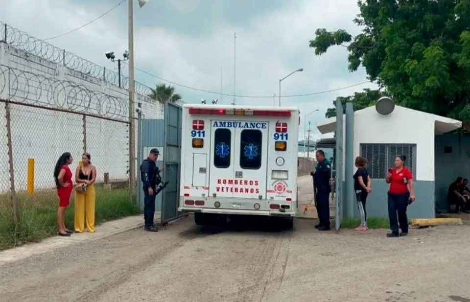Suman 12 muertos por riña en el penal de Mazatlán