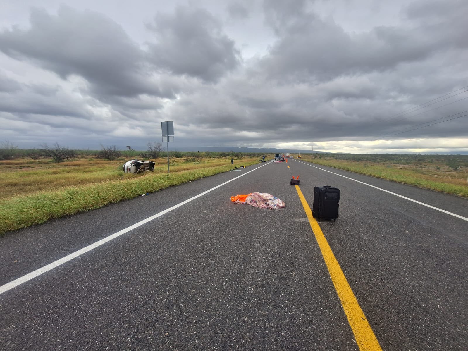 Deja volcadura un muerto y tres lesionados en la 57