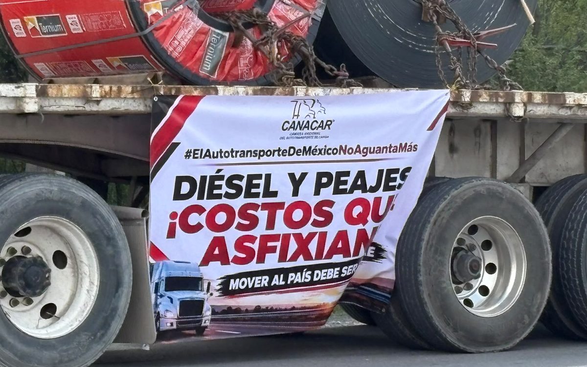 Se unen traileros a paro nacional; sin trastocar vialidad en la región