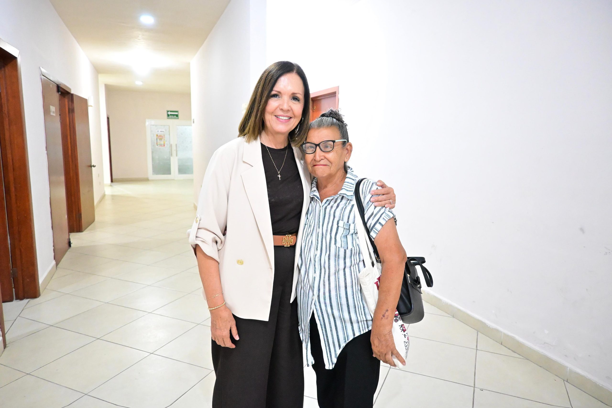 Sari y DIF entregan apoyos alimentarios a 200 adultos mayores