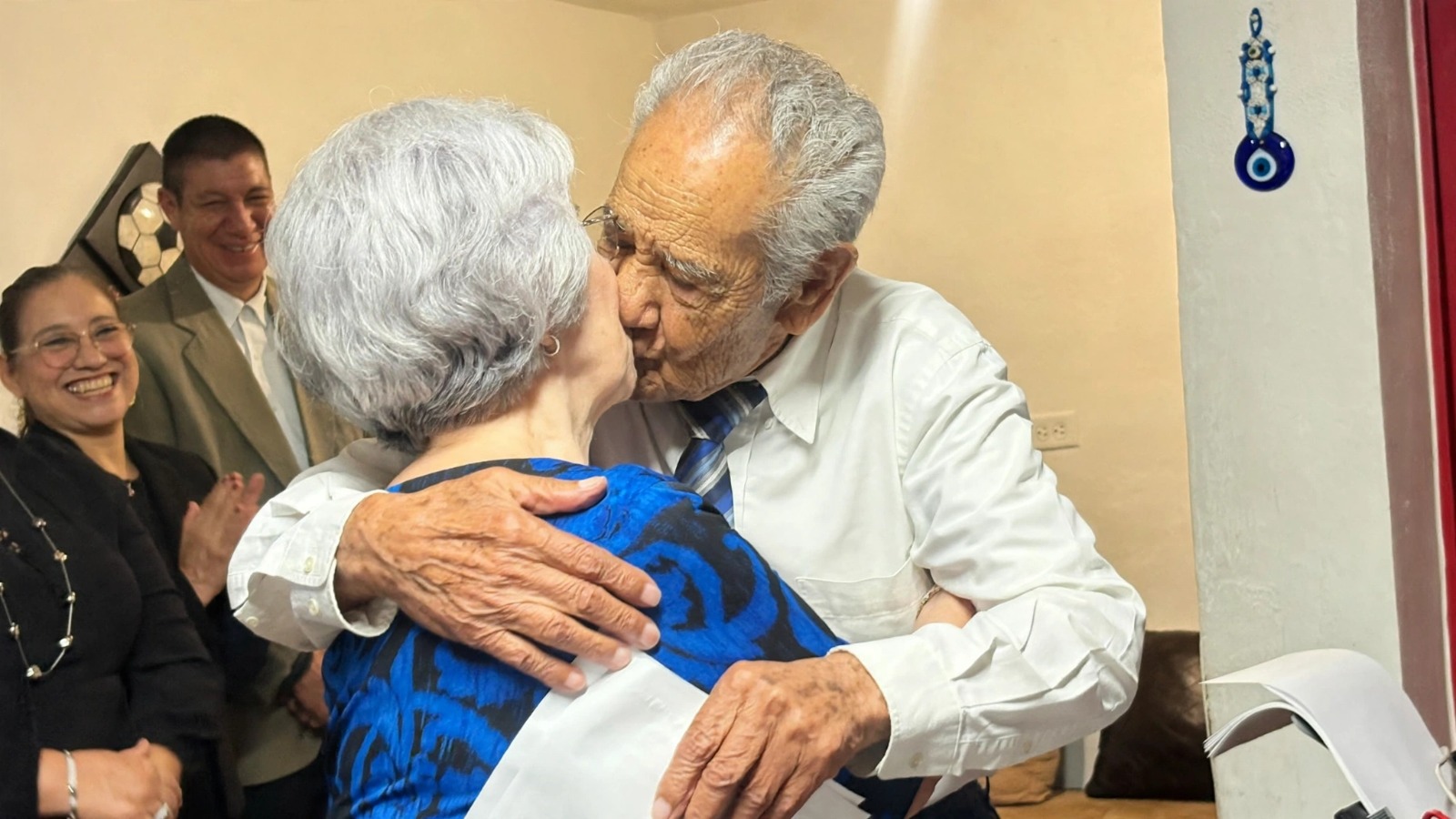 Unen sus vidas 70 años después