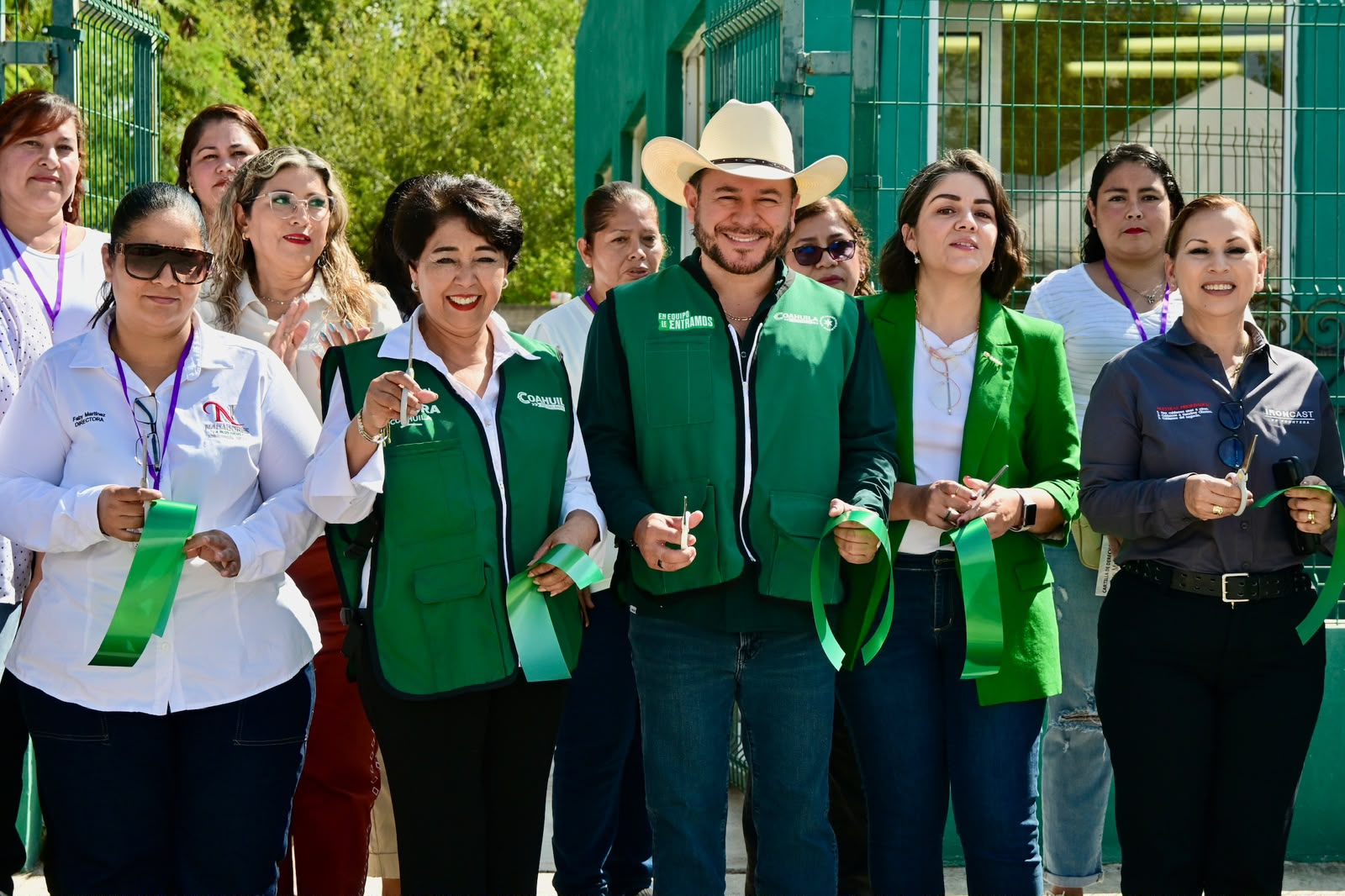 GOBIERNO DE COAHUILA E ICATEC IMPULSAN LA CAPACITACIÓN DE MUJERES EN NADADORES CON “MANOS QUE INSPIRAN”