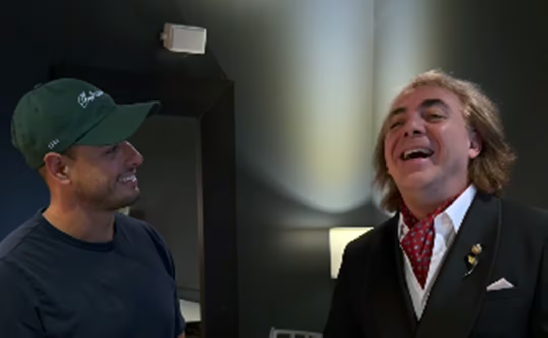 Cristian Castro sorprende cantando a capela «Volcán», de José José; «Chicharito» Hernández lo acompaña