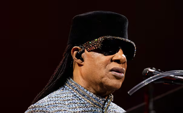 Stevie Wonder busca desalojar a su exprometida de una casa donde vive gratis desde hace casi 40 años