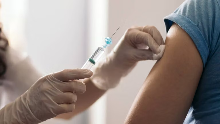 Vacuna experimental contra el melanoma reduce 42% el riesgo de recaída o mu*rte