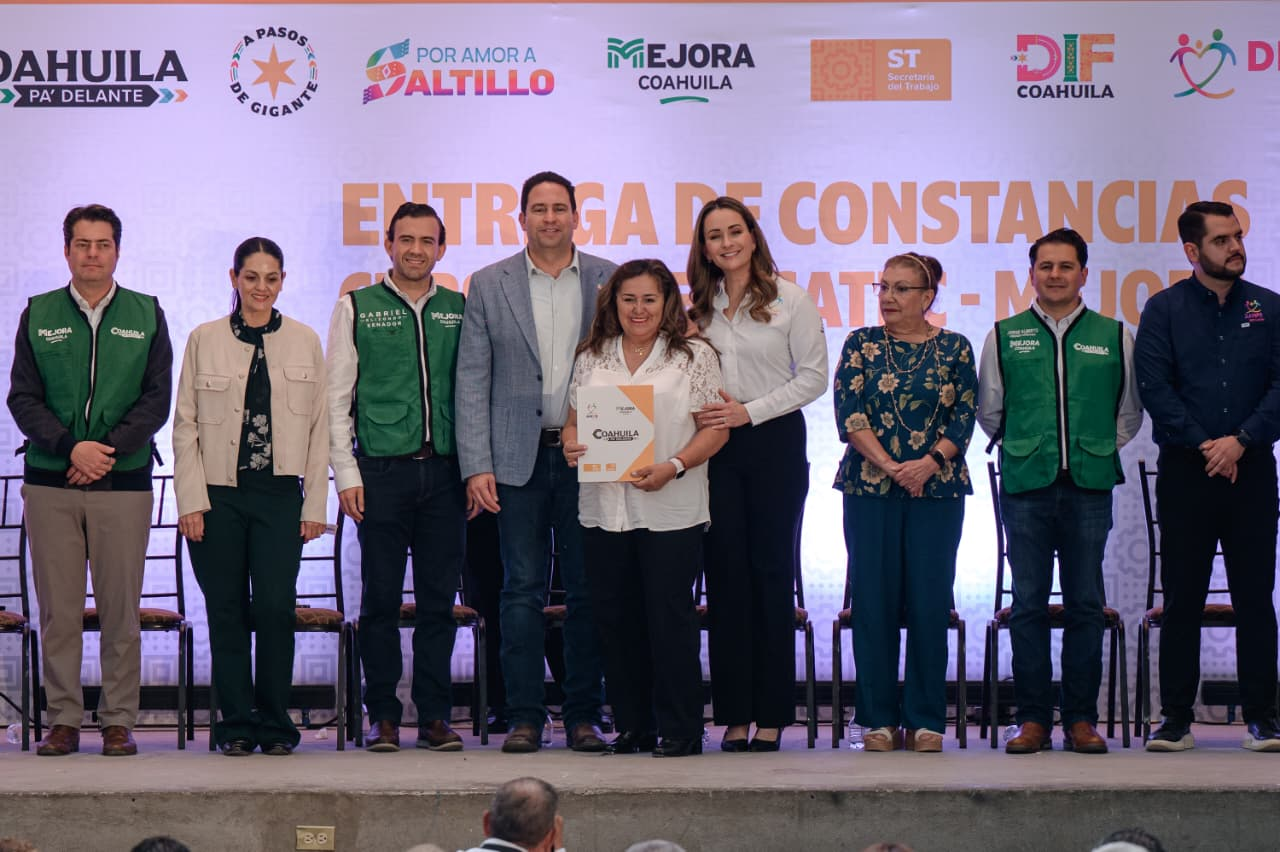 Se gradúan 822 de talleres; suman esfuerzos DIF Saltillo, MEJORA Coahuila, ICATEC y Brigada 56