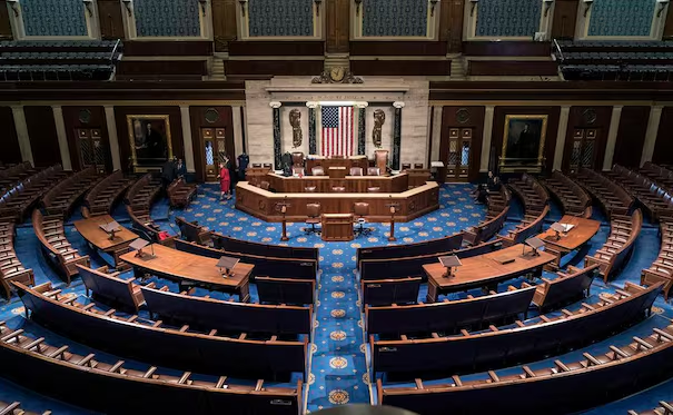 Elecciones en EU: 54% de los latinos votará por demócratas; solo un tercio apoya a Trump, según sondeo