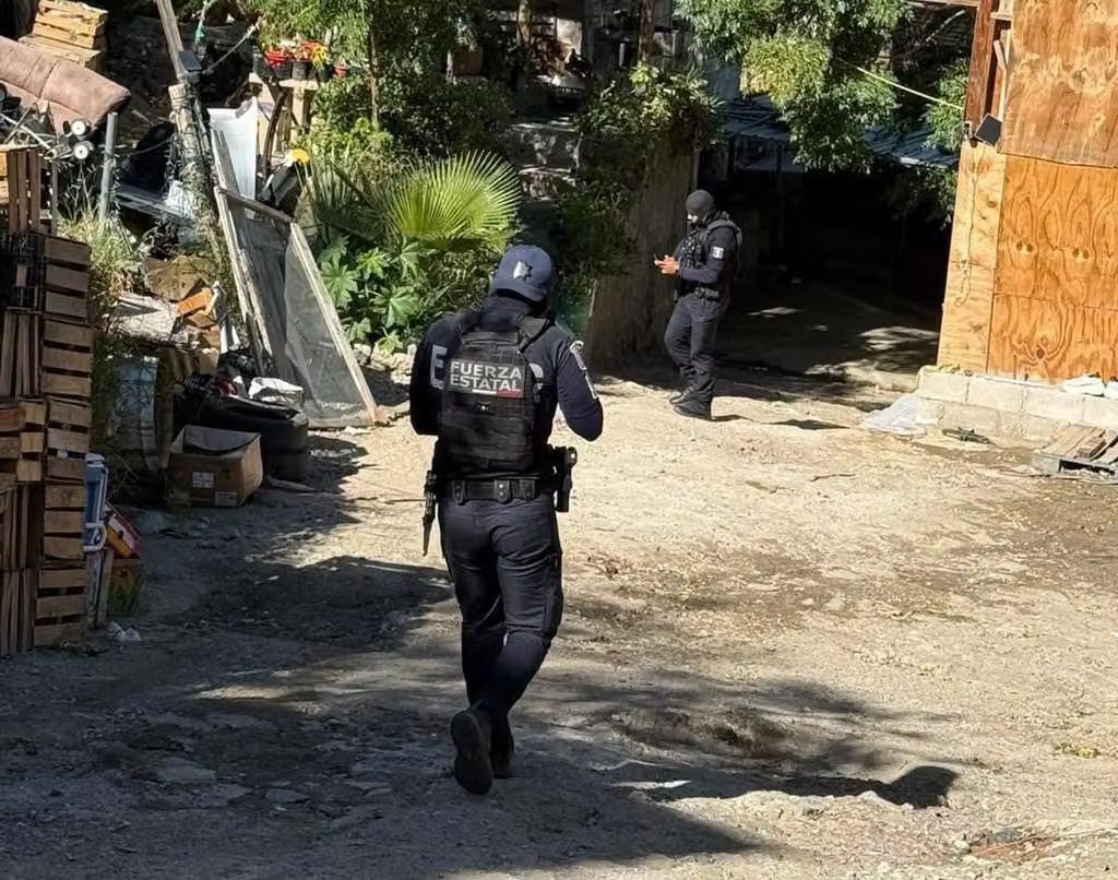 Conductor de plataforma priva de la libertad a adolescente de 16 años en Tecate