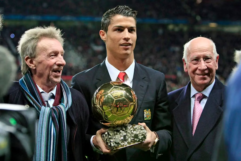 Cristiano Ronaldo se impone en votación como el mejor ganador del Balón de Oro de todos los tiempos por su premio de 2008