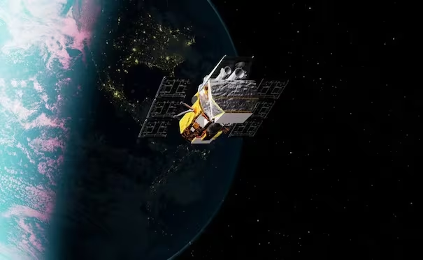 Telescopio de la NASA está a punto de caer a la Tierra; falló misión de rescate