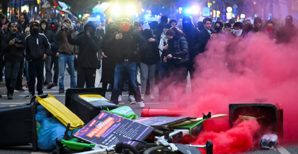 La «Generación Z» de Alemania sale a protestar en Halloween por una mejor educación