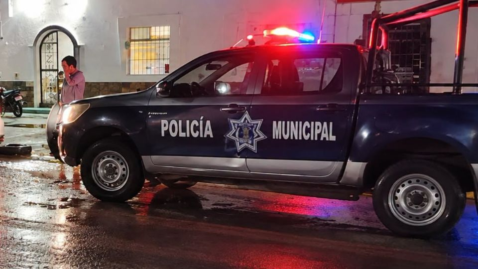 Encuentran el cuerpo de una mujer con lesiones de 4rma blanca al interior de un domicilio en La Paz, Baja California Sur