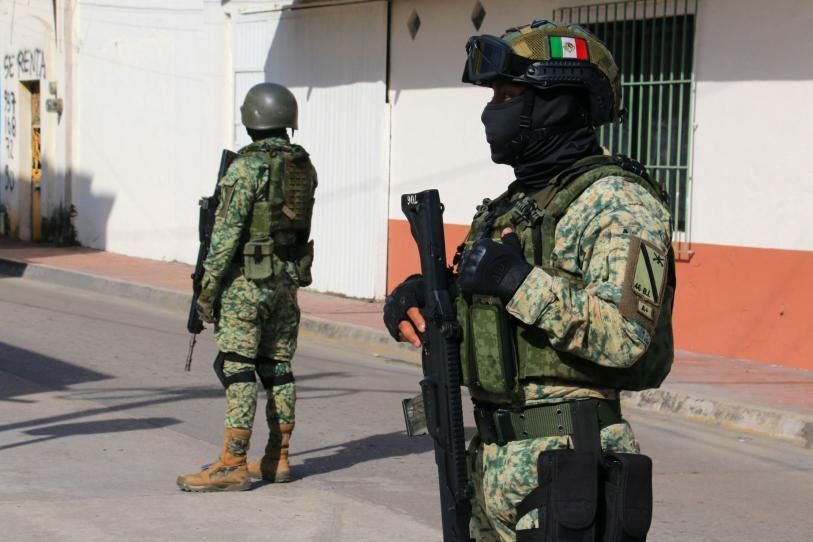 Incautan m*rihuana, 4rmas y equipo táctico en Tabasco