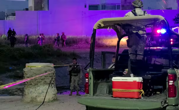 Hallan muert* a joven d*saparecido en Sinaloa; estaba envuelto en una cobija y con múltiples b*lazos