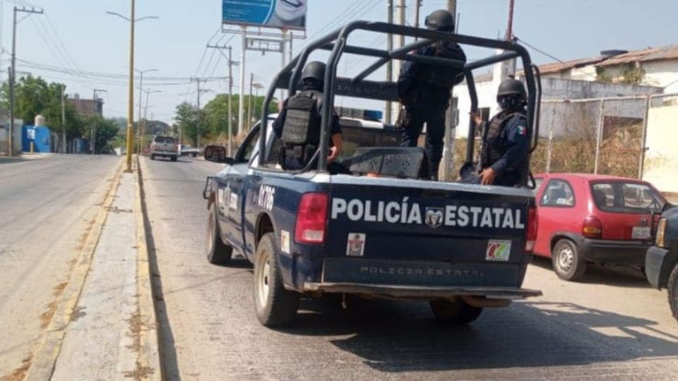 Hombres arm4dos abren fuego contra palacio municipal de Santa María Mixtequilla, Oaxaca; despliegan operativo