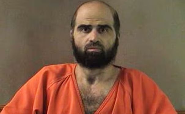 Fusil*miento de exmayor Nidal Hasan será transmitido en vivo, asegura funcionario del Pentágono; «se darán más detalles», afirma