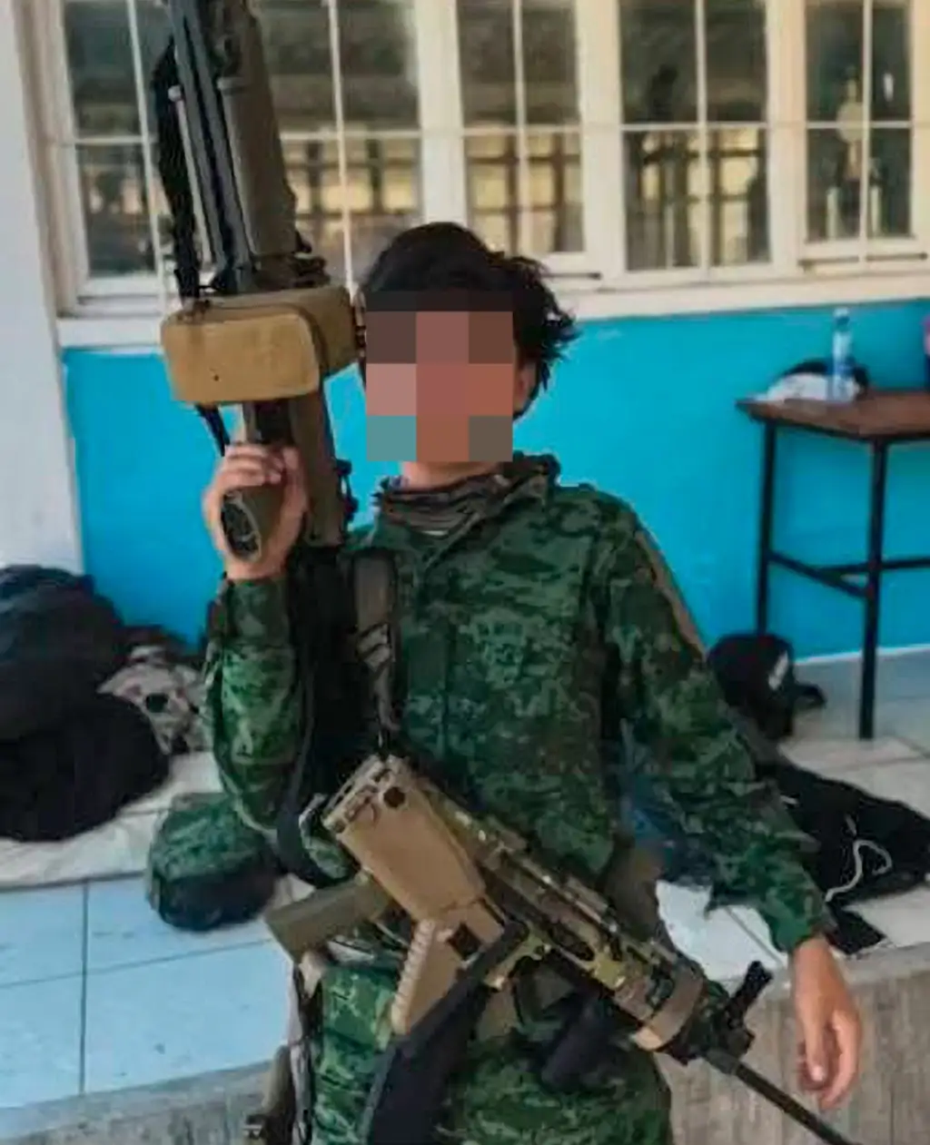 Un iPhone, una troca y una promesa: el reclutamiento forzado de menores de edad en Michoacán