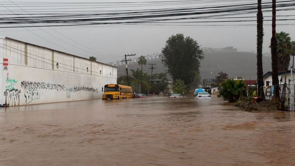 Ensenada y Tijuana registran inundaciones, cortes eléctricos y daños tras el paso de «Rachel»