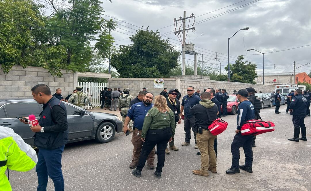 Ataque con machetes y bomb4s molot0v en secundaria de Torreón deja un mu3rto y tres heridos; autoridades investigan
