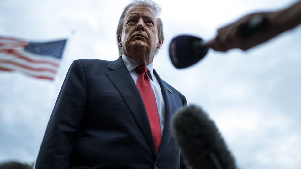 Grupo de senadores demócratas y republicanos exigen a Trump frenar la compra de diésel a Rusia