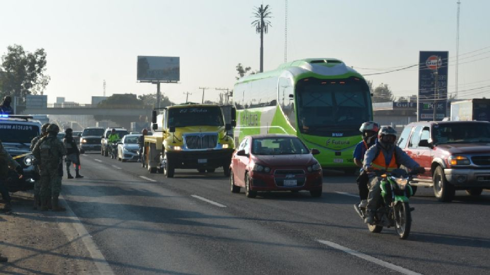 Reportan el hallazgo de r3stos humanos qu3mados en carretera de Guanajuato