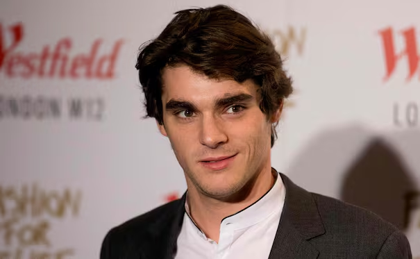 RJ Mitte, de «Breaking Bad», habría vivido una fuerte tensión entre su madre y su prometida antes de morir
