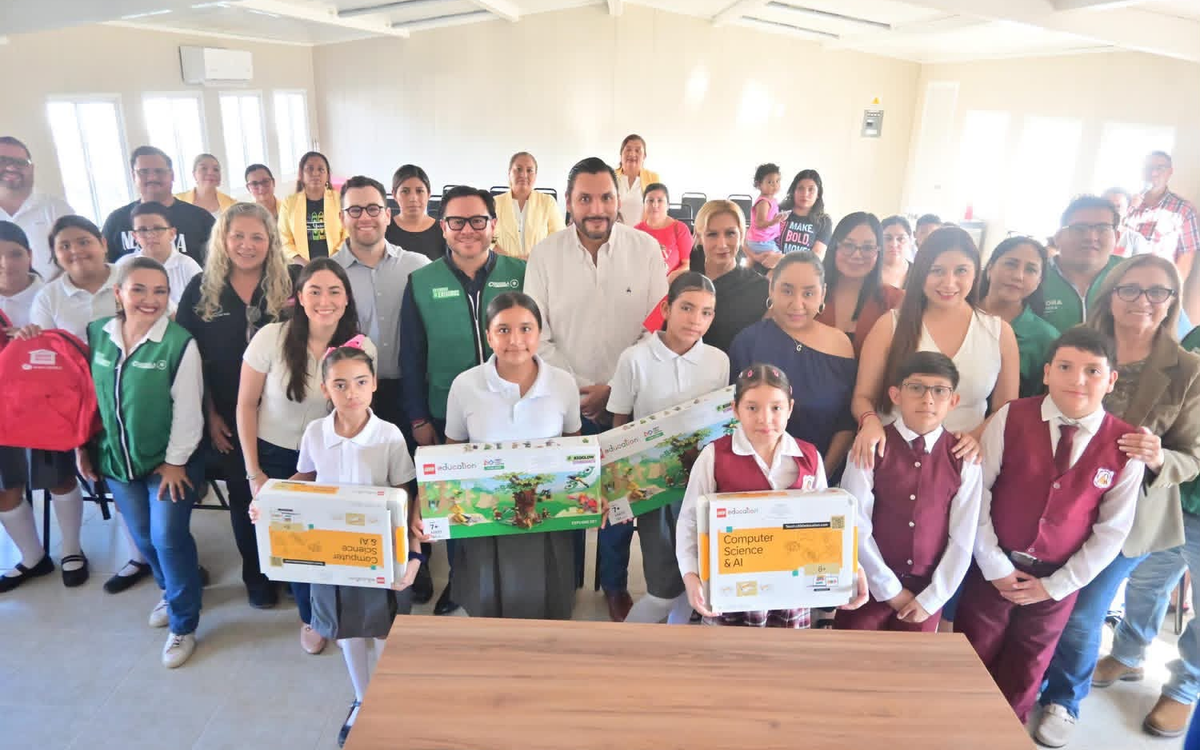 Carlos Villarreal y distribuidores Nissan impulsan el aprendizaje infantil