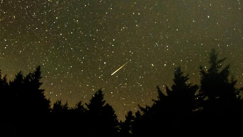 Entre 10 y 20 meteoros por hora: cuándo y dónde en la lluvia de los restos del cometa Halley que iluminarán el cielo