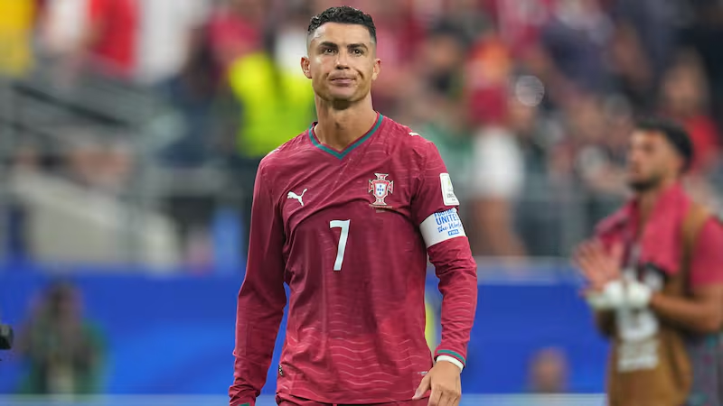 Cristiano Ronaldo es suspendido 30 días y multado con 285 dólares por la Federación Portuguesa tras dejar a su selección