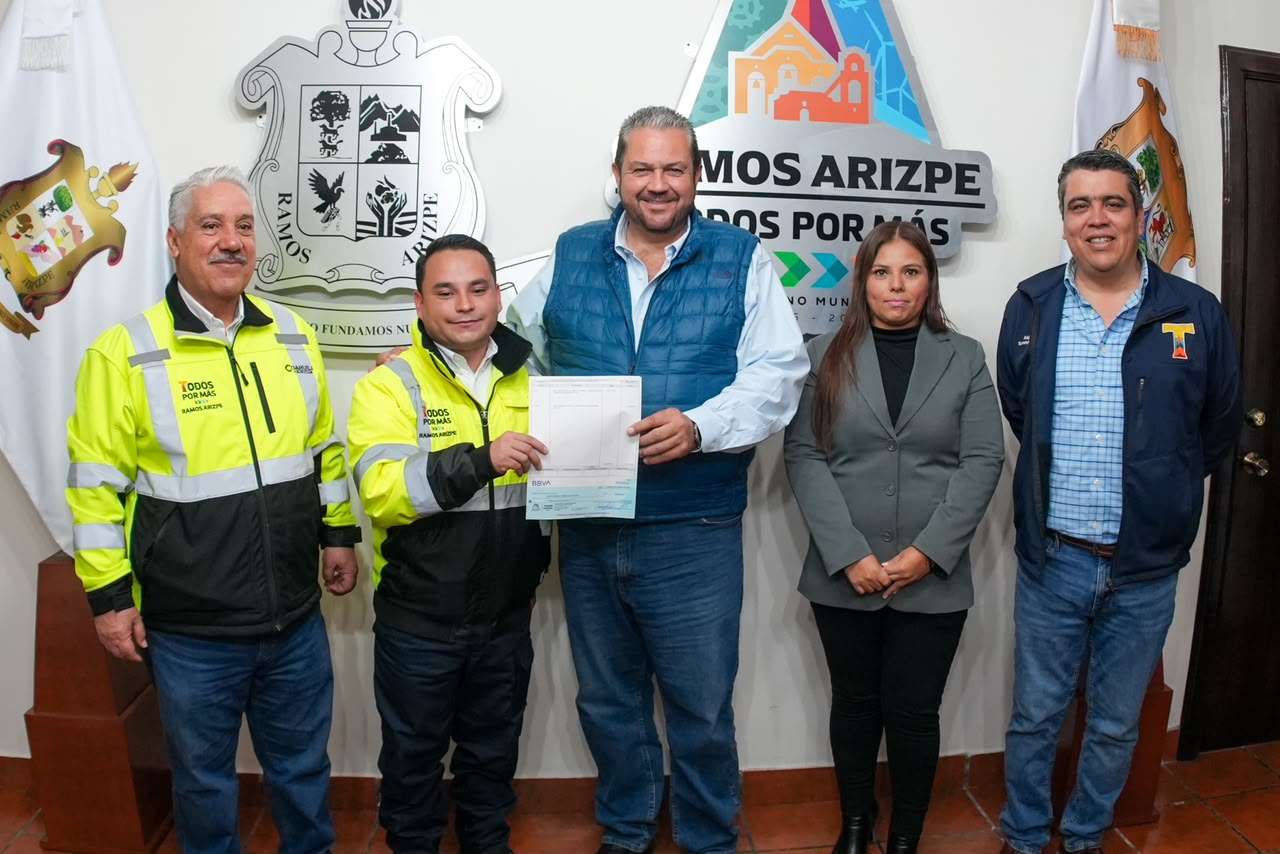 Reconoce Ramos Arizpe a los Policías y Bomberos del mes