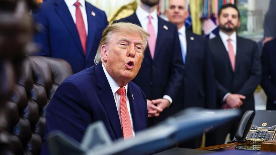 Trump afirma que está reduciendo el déficit comercial con México, Canadá y la UE